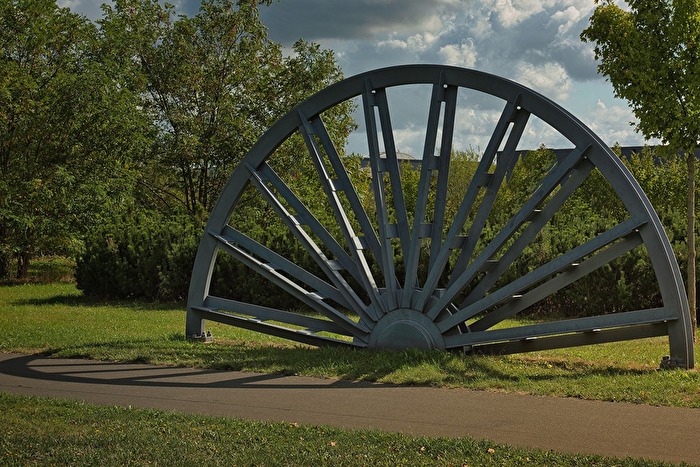 Halbe Zeitgeschichte.