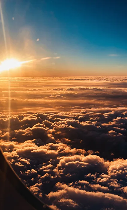 Über den Wolken, der Sonne entgegen...