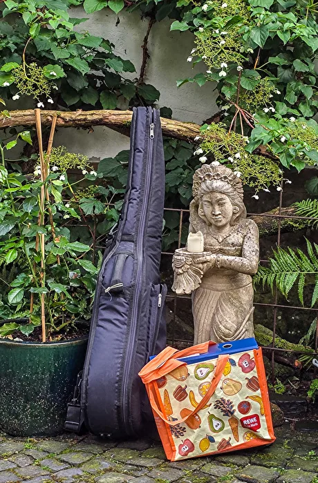 Trio mit Tasche