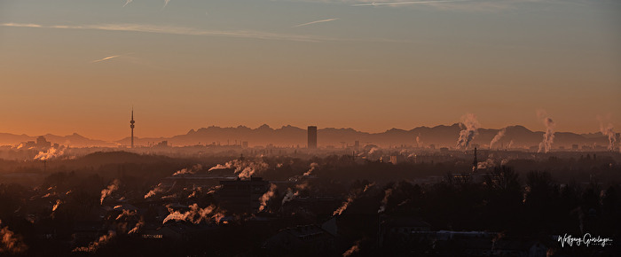 München Panorama zum Sonnenaufgang