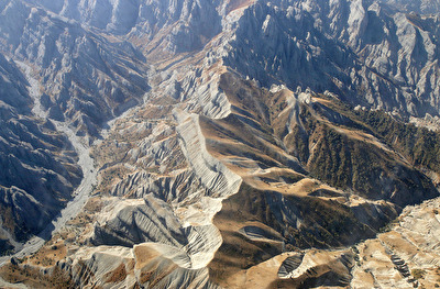 Auf dem Flug in den Pamir (2)