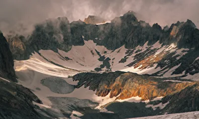 Abendlicht in den Bergen