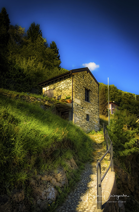 Weg zum Steinhaus