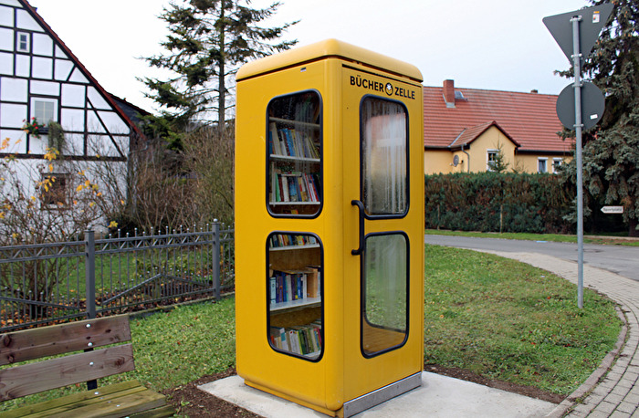 Bücher Zelle