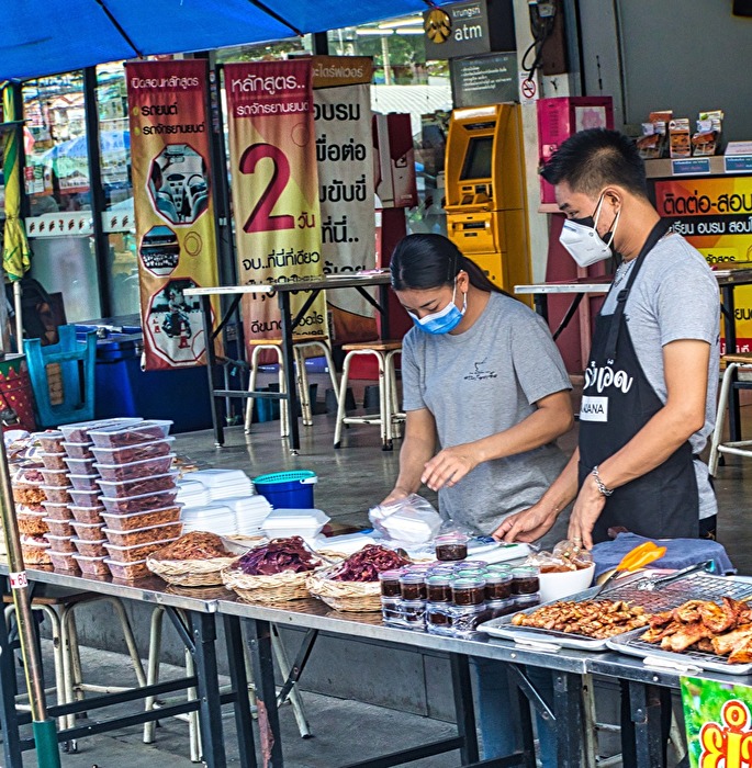 Auf dem Sonntagsmarkt um 7Uhr in Bangkok
