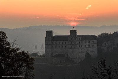 spätwinterlicher Sonnenaufgang über Eichstätt