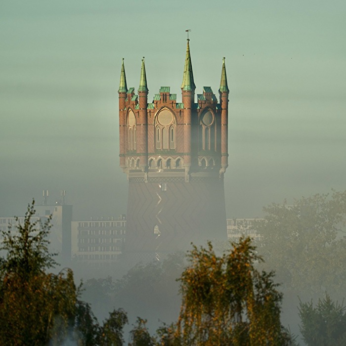Wasserturm Rostock 1/2