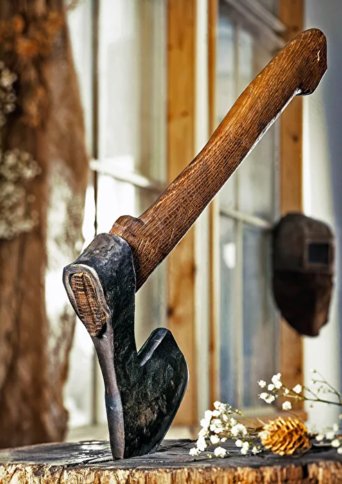 Sculptor's Axe