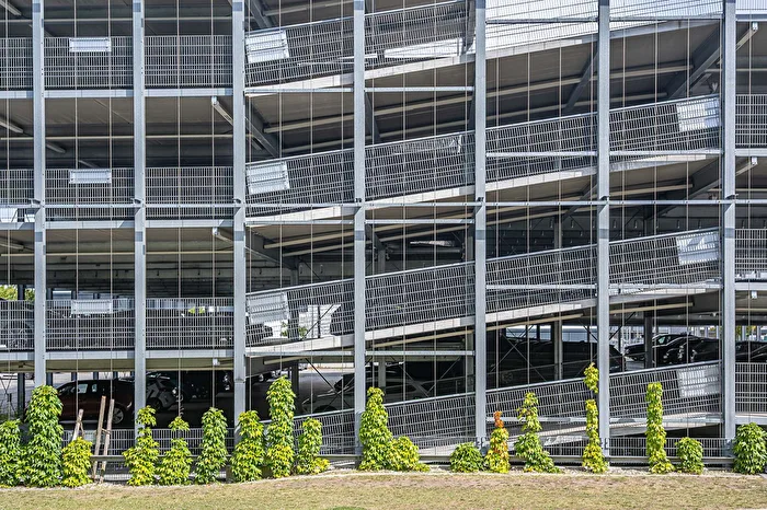 Parkhaus KiWi Tower