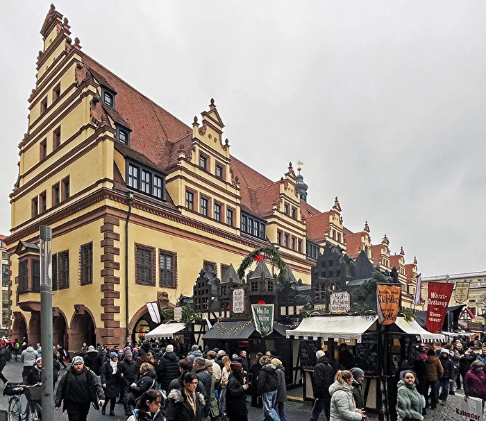 „Historischer Weihnachtsmarkt“, Leipzig; hinter dem „Altem Rathaus“ am 3. Advent