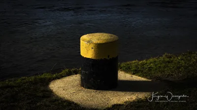 Poller am Rhein