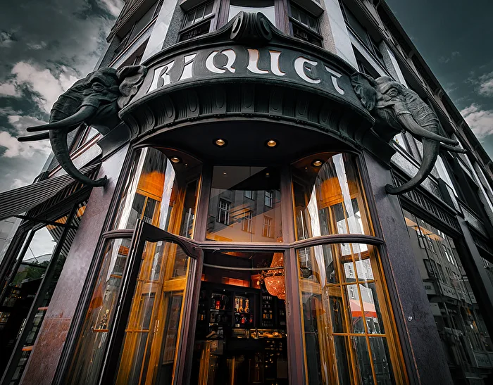 Entrance of Cafe Riquet in the Leipzig city center