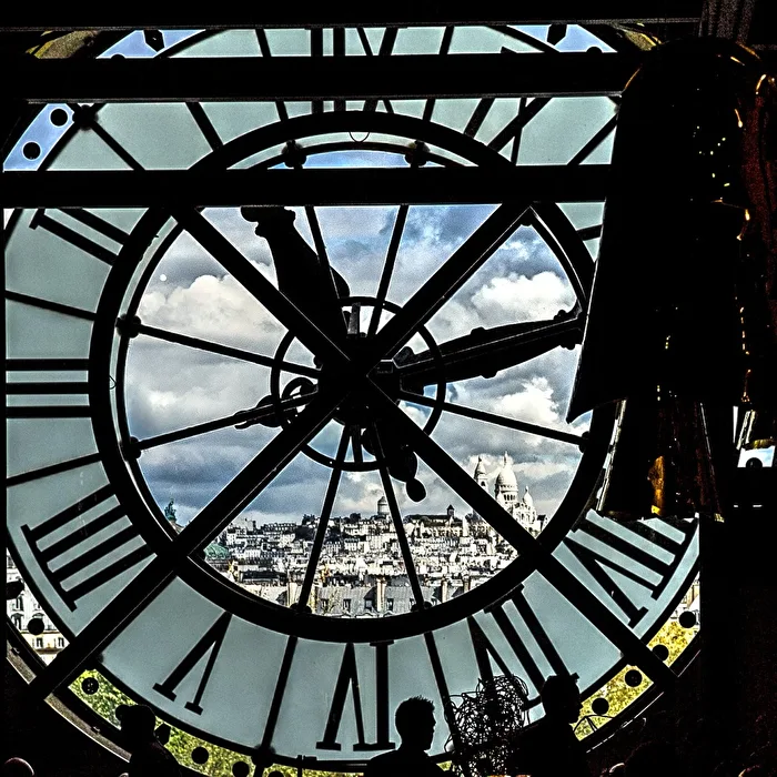 Paris à travers le temps
