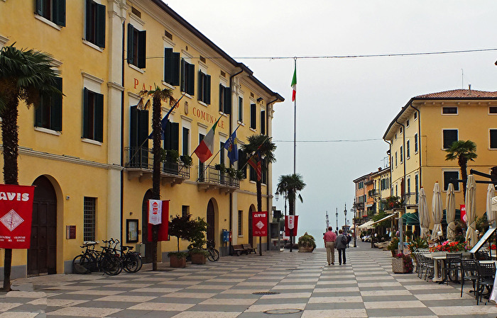 Rathaus in Lazise am Gardasee
