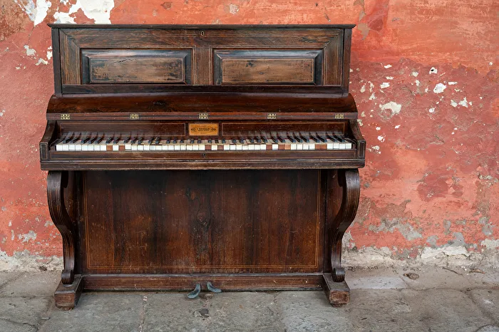 Daily theme Piano key