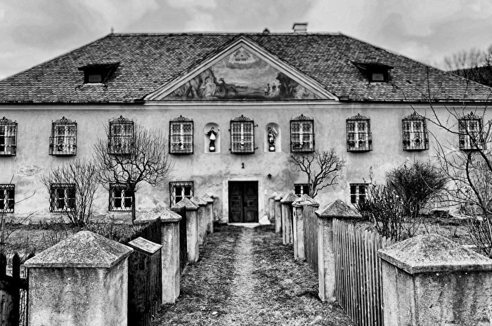 Haus 1