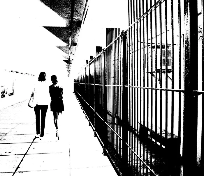 frauen. | °unterwegs im untergrund.
