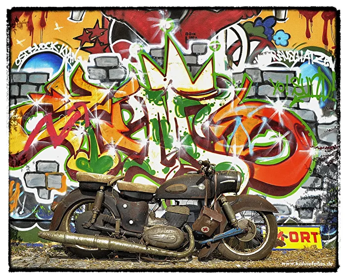 Vintage vs Graffiti