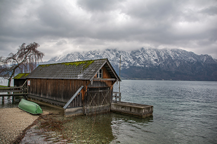 Saisonende - Bootshütte am Attersee