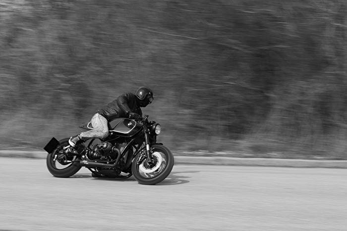 die alte Dame liegt gut in der Kurve