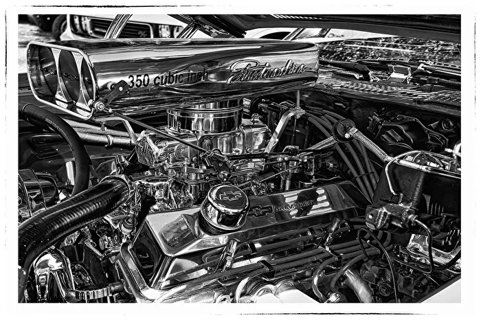 V8