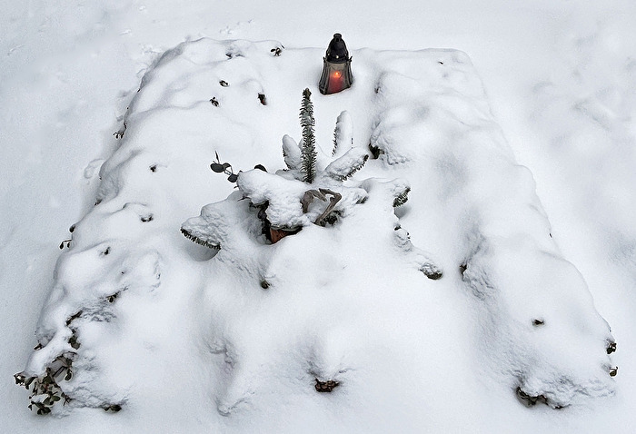 Das Grab im Winter...