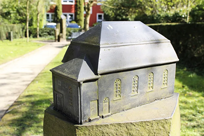 Modelo de la sinagoga de Aurich,..