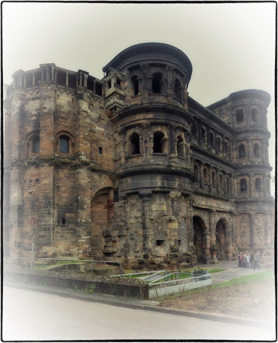 Porta Nigra