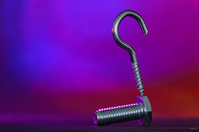 Hackenschraube auf Gewindeschraube