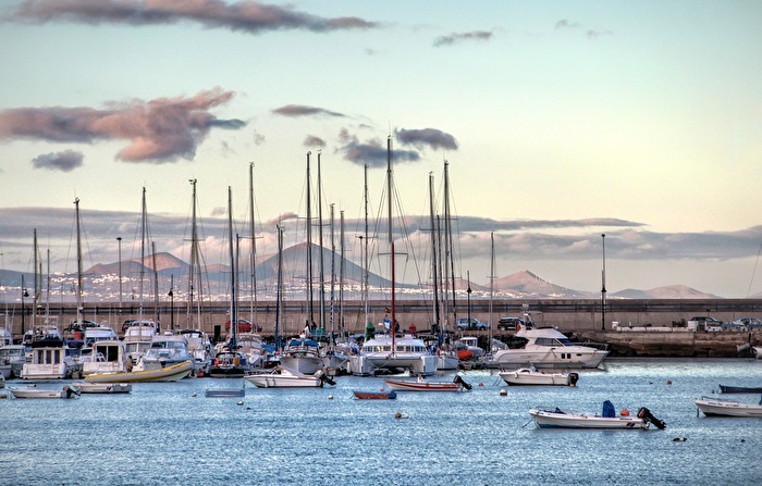 Corralejo Marina - Blick auf Lanzarote