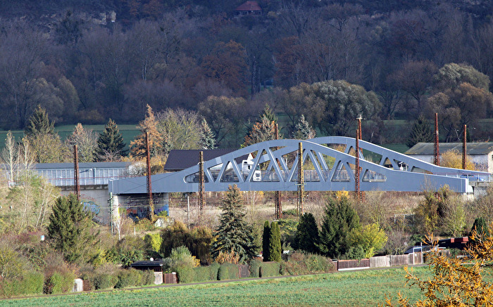 Eine Brücke