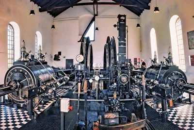 Die Maschine II