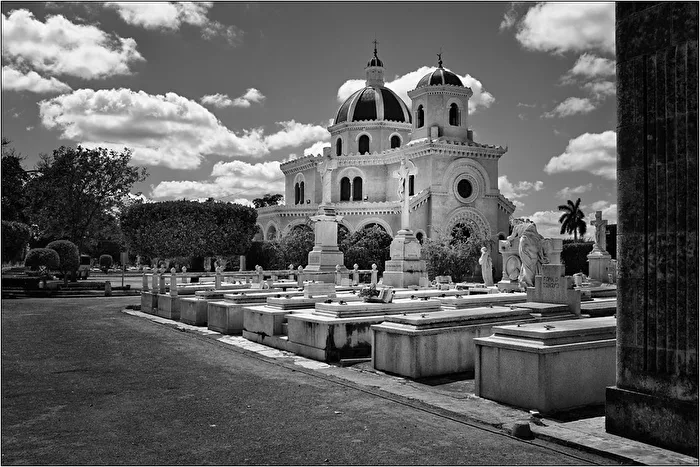 Cristóbal Colón Cemetery