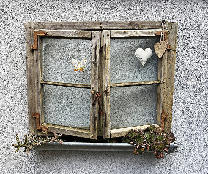 kleine schmucke Bastelei an der Fssade