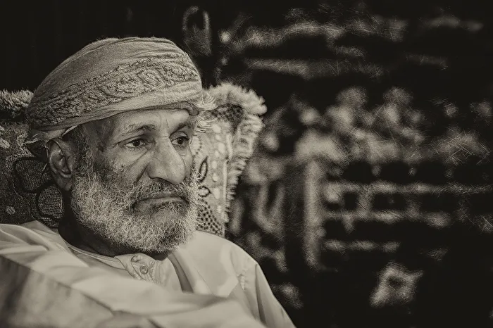 Omani street vendor