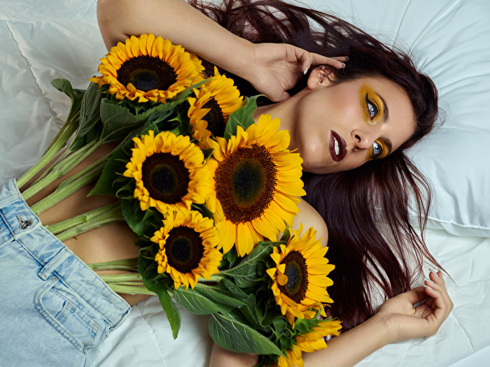 Weich gebettet mit Sonnenblumen
