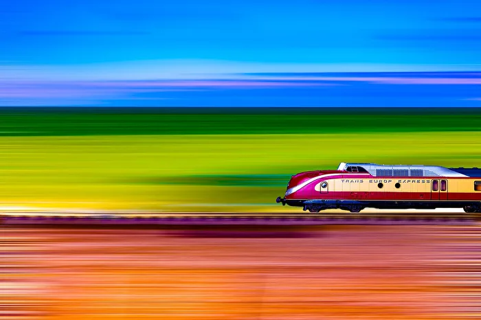 TransEuropExpress AbstrakteUnschärfe Fahrzeuge Verschwommen Eisenbahn