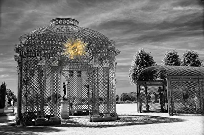 Pavillion vor dem Schloss Sanssouci