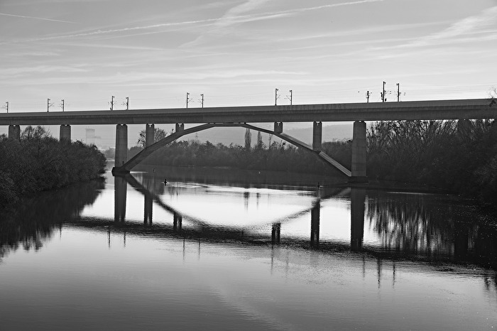 ICE Strecke über den Main