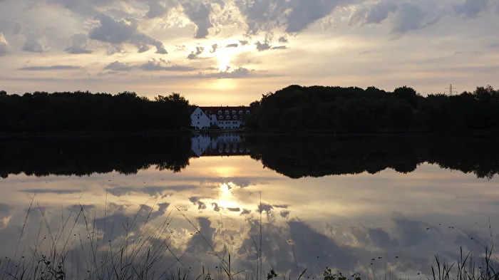 Das Hotel am See...