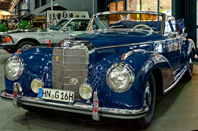Mercedes - Benz 300 S