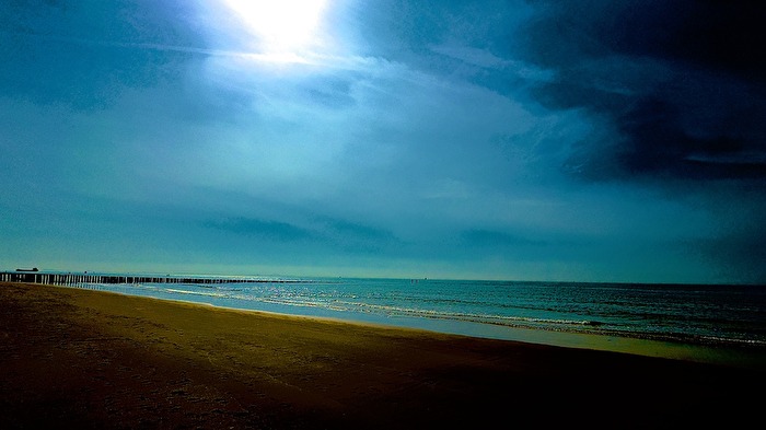 Am Strand von KOUDEKERKE