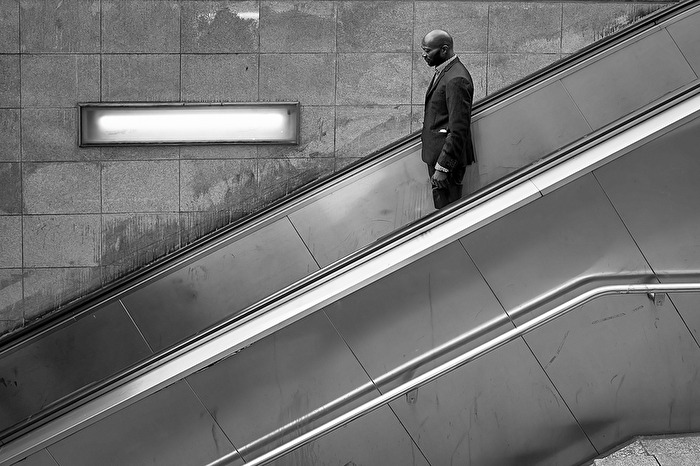 auf der Rolltreppe