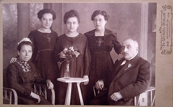 Familienbande um 1885