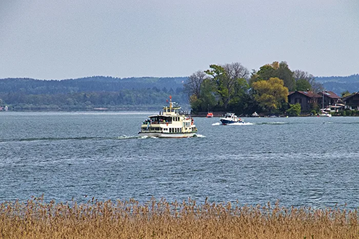 Schiffsverkehr auf dem Chiemsee