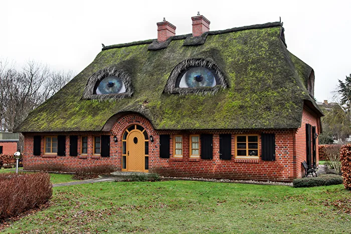 Even houses have a face