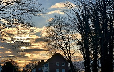 Sonnige Wolken