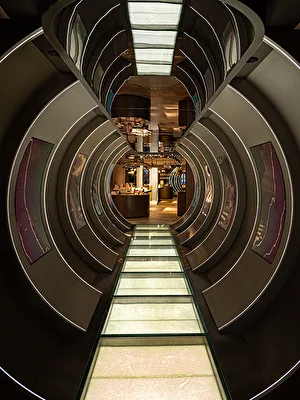 "Im Tunnel"