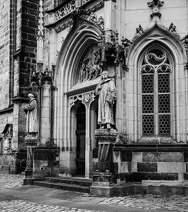 Pirna Kircheneingang