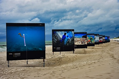 Fotoausstellung am Strand